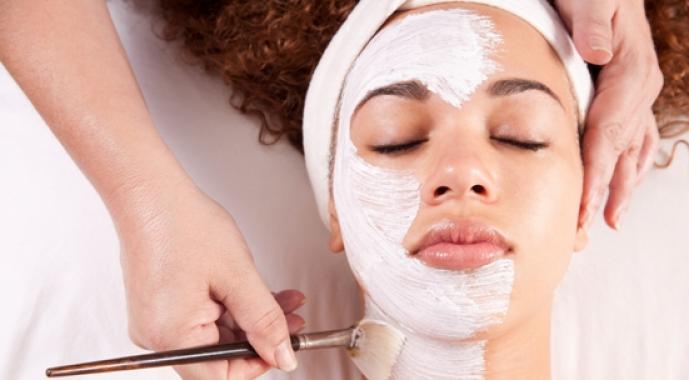 Почему пилинг скатка является лучшим средством для очистки кожи лица