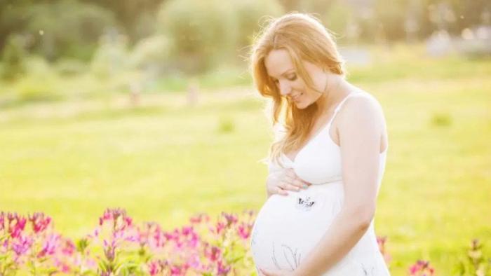 Ποια είναι τα οφέλη του περπατήματος κατά τη διάρκεια της εγκυμοσύνης;