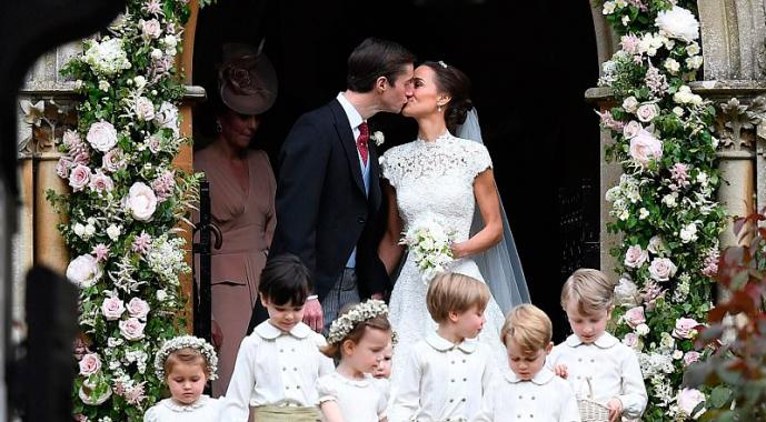 Kate Middleton made a splash at the wedding ceremony of her sister Pippa and James Matthews What Pippa got married in