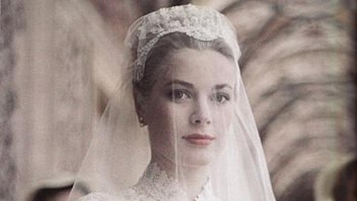 Glavna obleka Grace Kelly: poročna obleka
