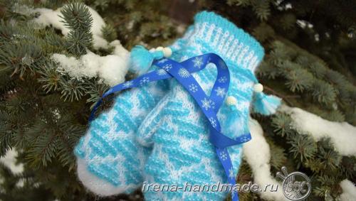 Плетене на двойни ръкавици с игли за плетене