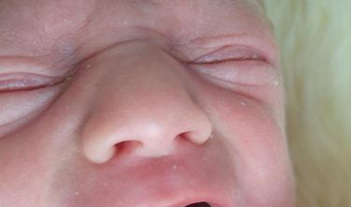 Why does a baby cry: useful tips to help calm a baby