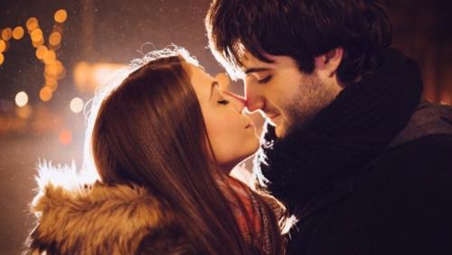 Πώς να μάθετε να φιλάτε με πάθος ή Πώς να κάνετε το φιλί σας αξέχαστο